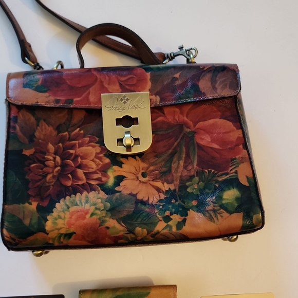 Patricia Nash Carisbrooke Multicolor Floral Crossbody Bag And Wallet. - Picture 3 of 16